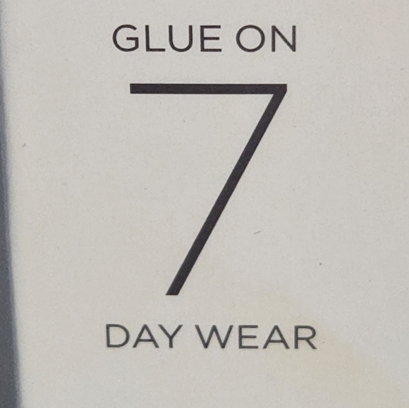 Kiss Salon Acrylic Natural Press On Nails - Picture 4 of 5